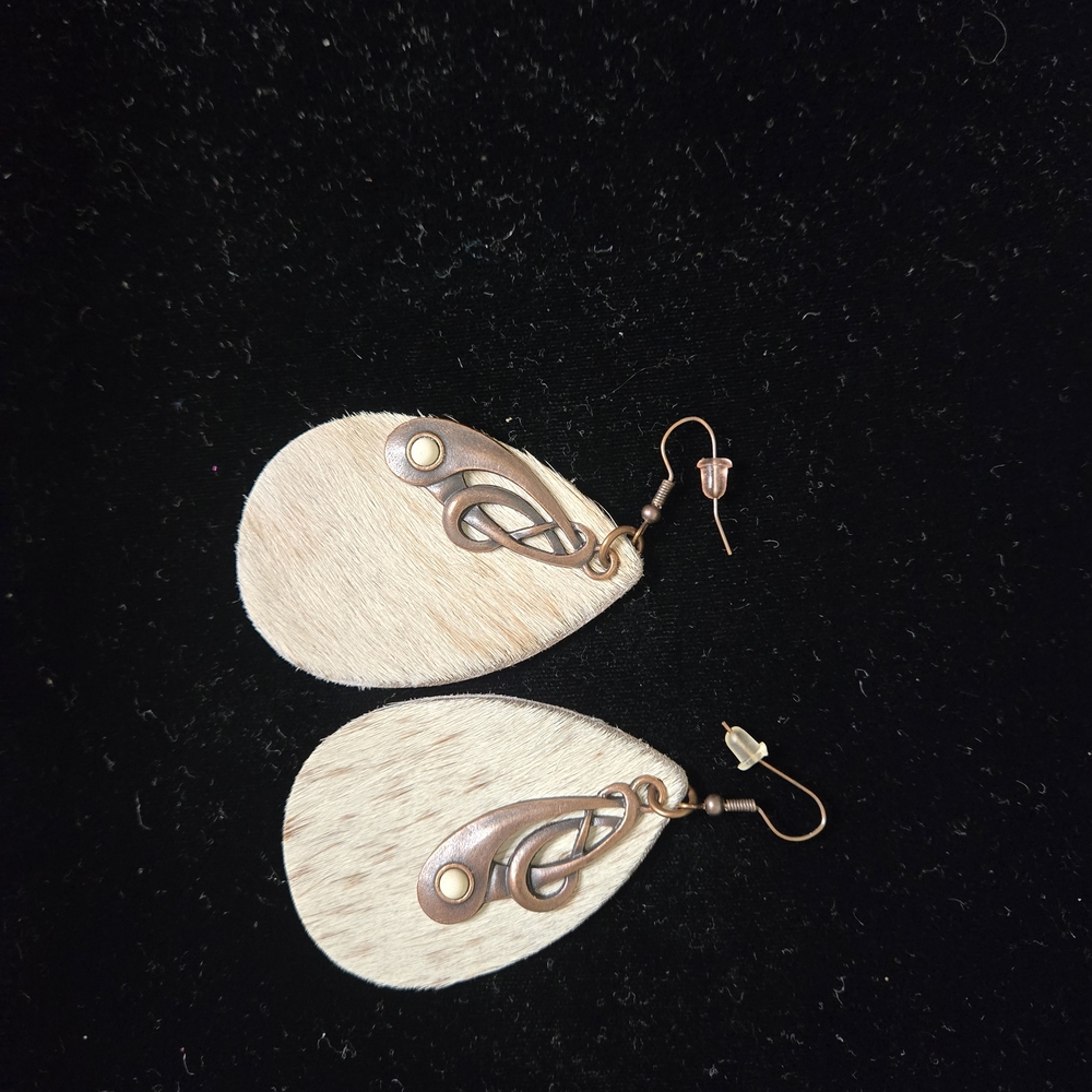 Montana West Cream and Bronze Teardrop Earrings